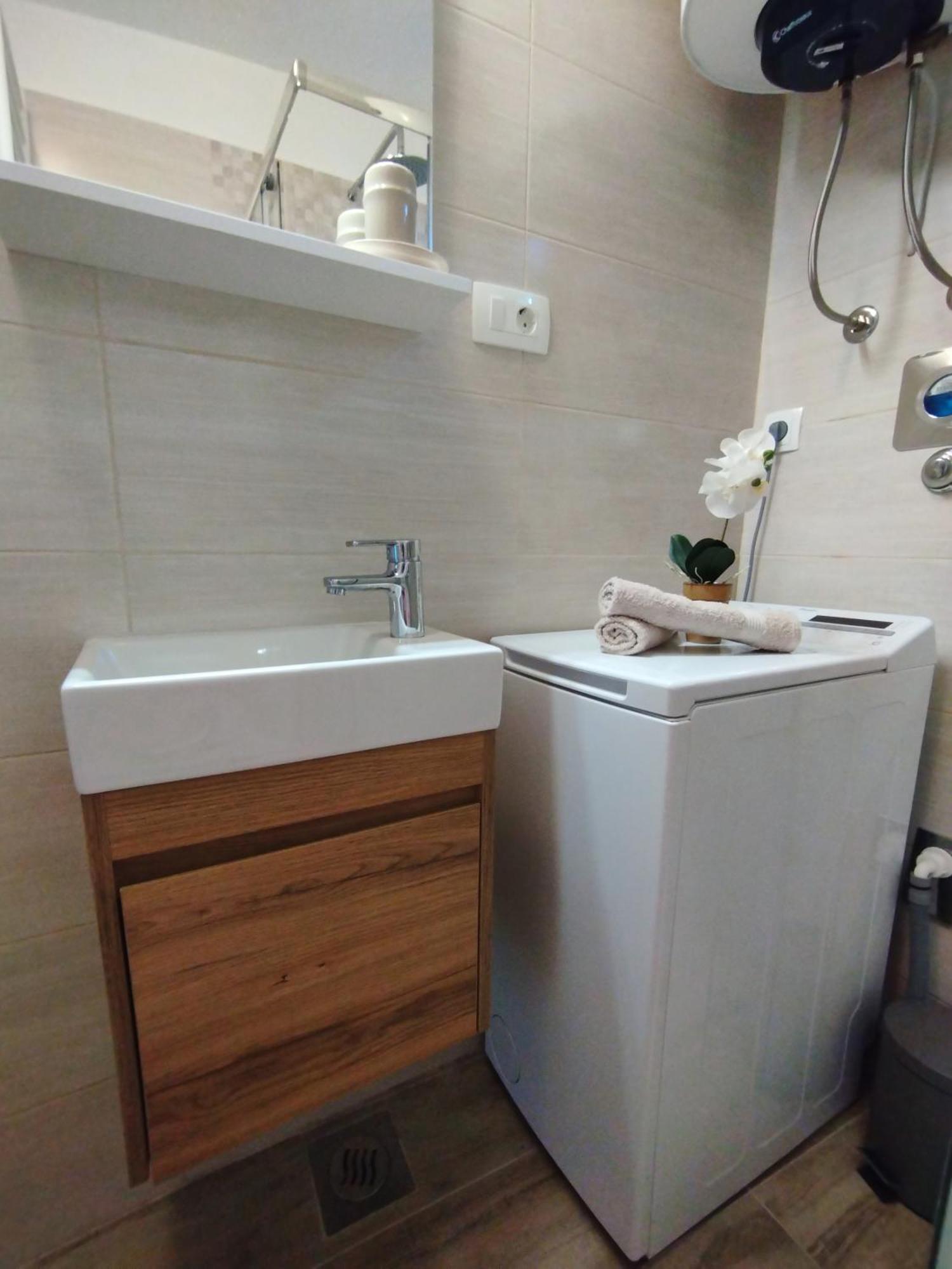 Apartment Ela, Kostrena Rijeka Екстериор снимка