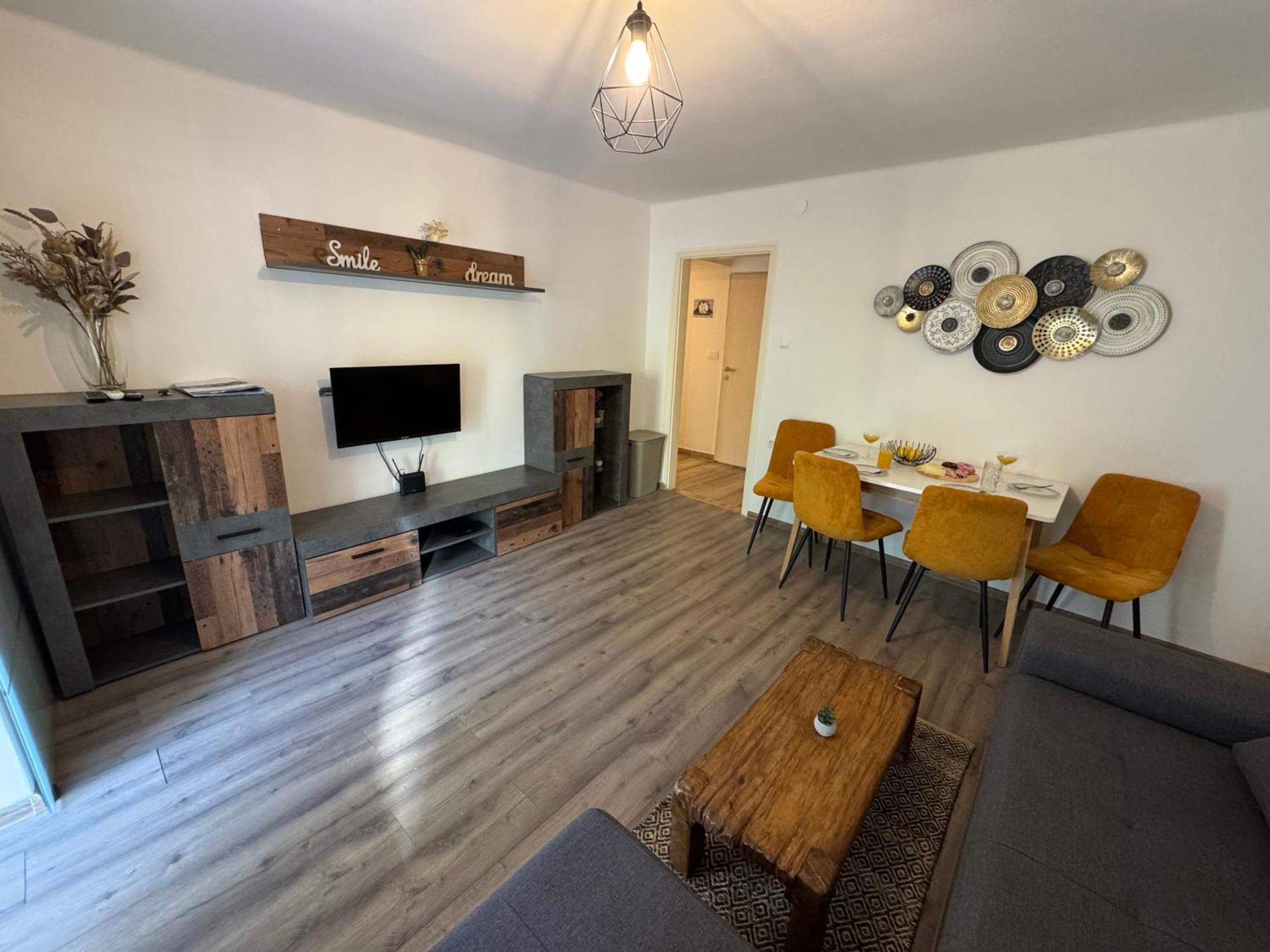 Apartment Ela, Kostrena Rijeka Екстериор снимка
